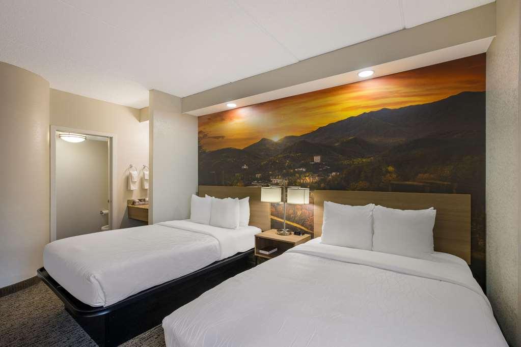Clarion Pointe Sevierville-Pigeon Forge الغرفة الصورة