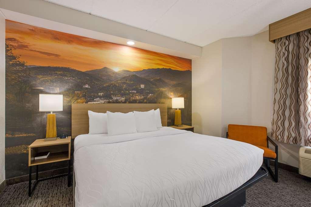 Clarion Pointe Sevierville-Pigeon Forge الغرفة الصورة