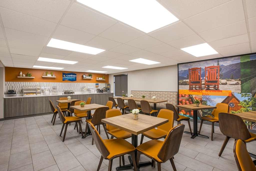 Clarion Pointe Sevierville-Pigeon Forge المطعم الصورة